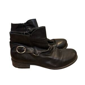 Avellini Black Leather Bootie - size 41 (US 10)